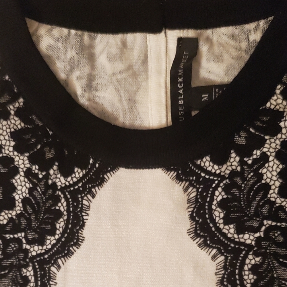 White House Black Market Sleeveless Halter Sweater Ecru Black Lace Design Size M - Picture 2 of 7